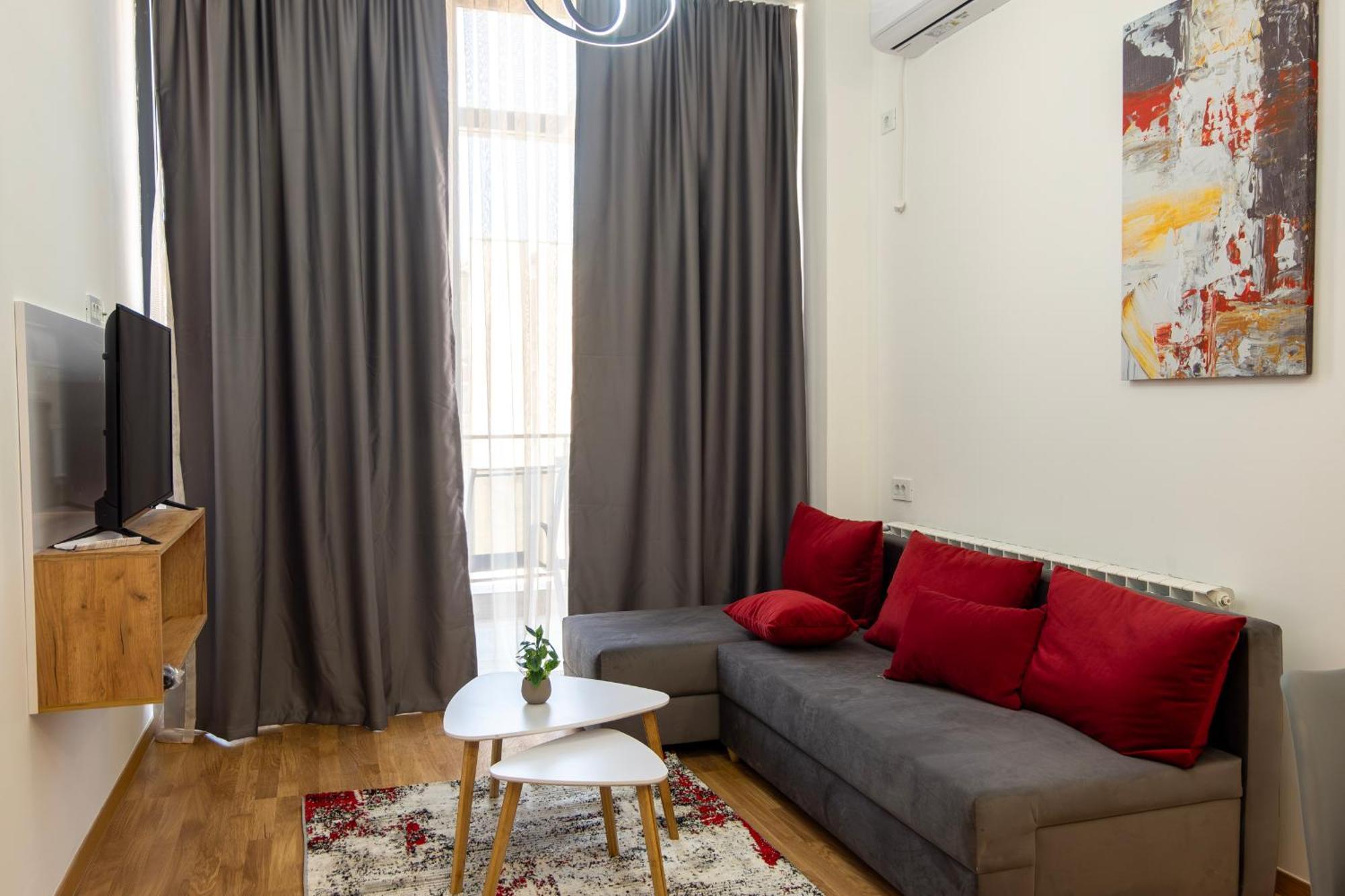 Home Art Apartments Скопье Экстерьер фото