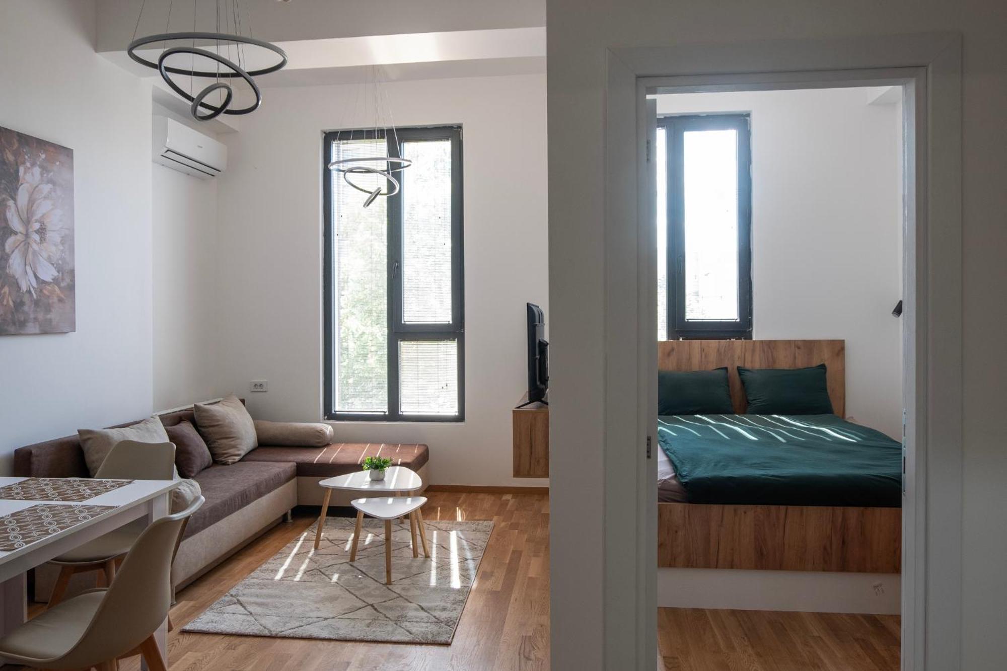 Home Art Apartments Скопье Экстерьер фото