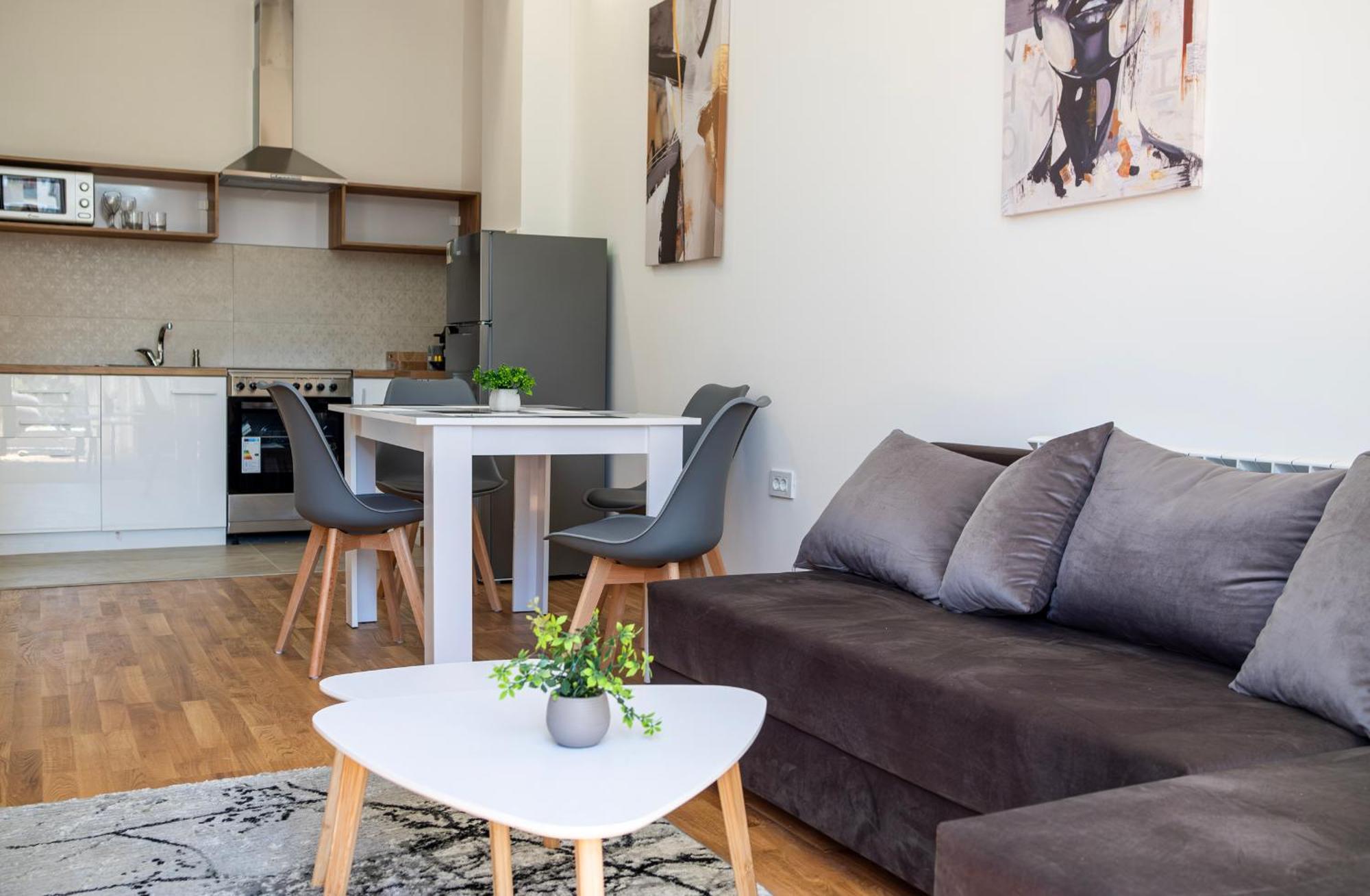 Home Art Apartments Скопье Экстерьер фото