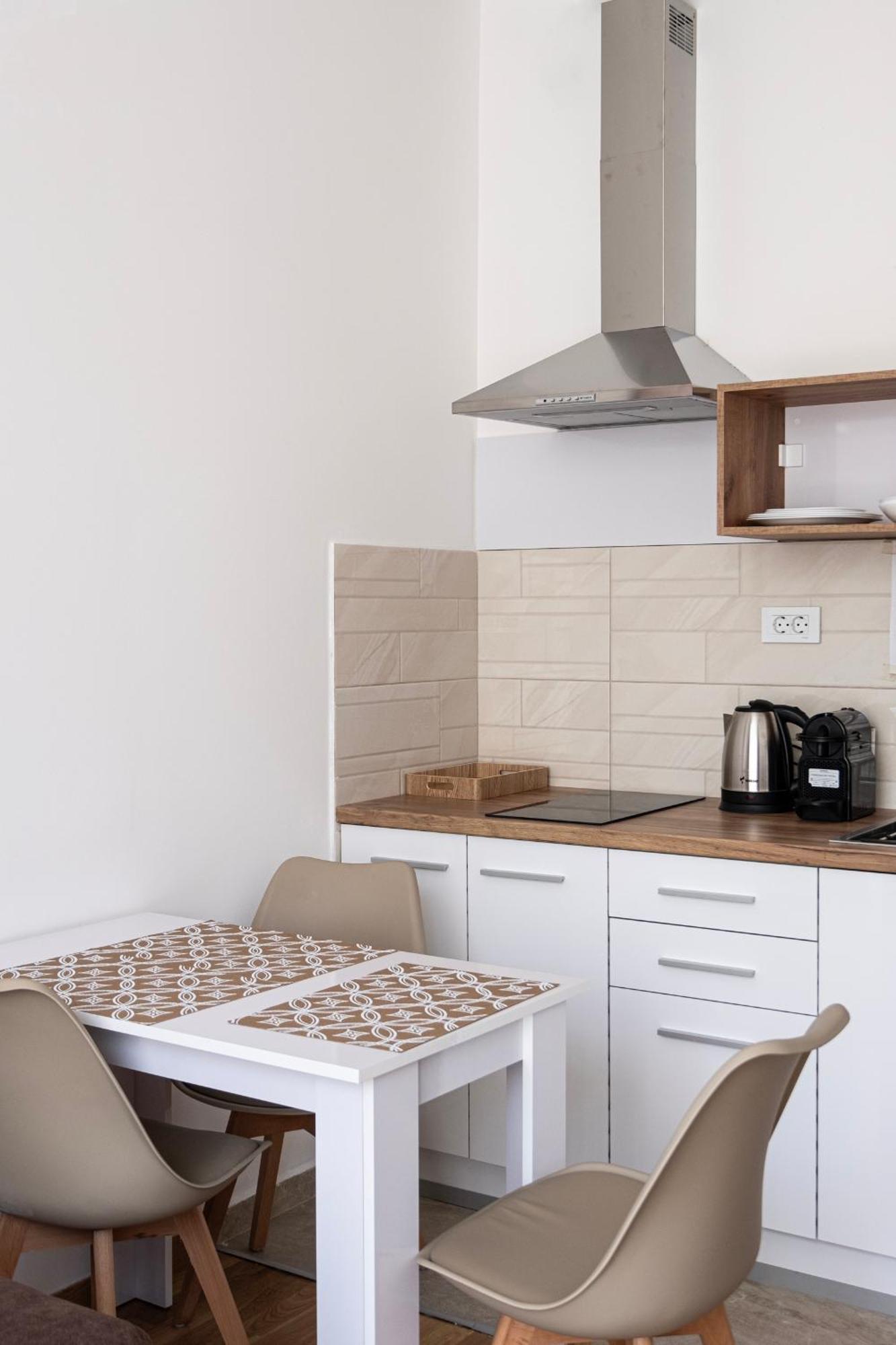 Home Art Apartments Скопье Экстерьер фото